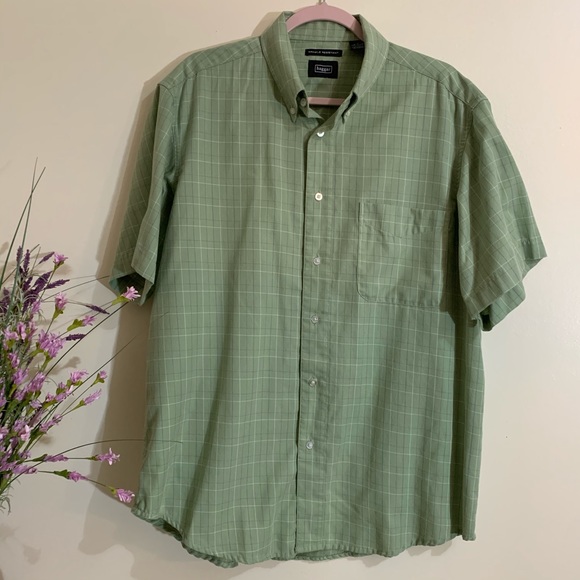 Haggar Other - Men’s Short Sleeve Button Down Shirt